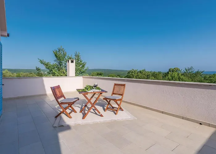 Nyaraló 4 Bedroom In Zgaljici *
