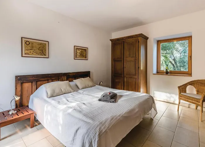 4 Bedroom In Zgaljici Nyaraló Žgaljić